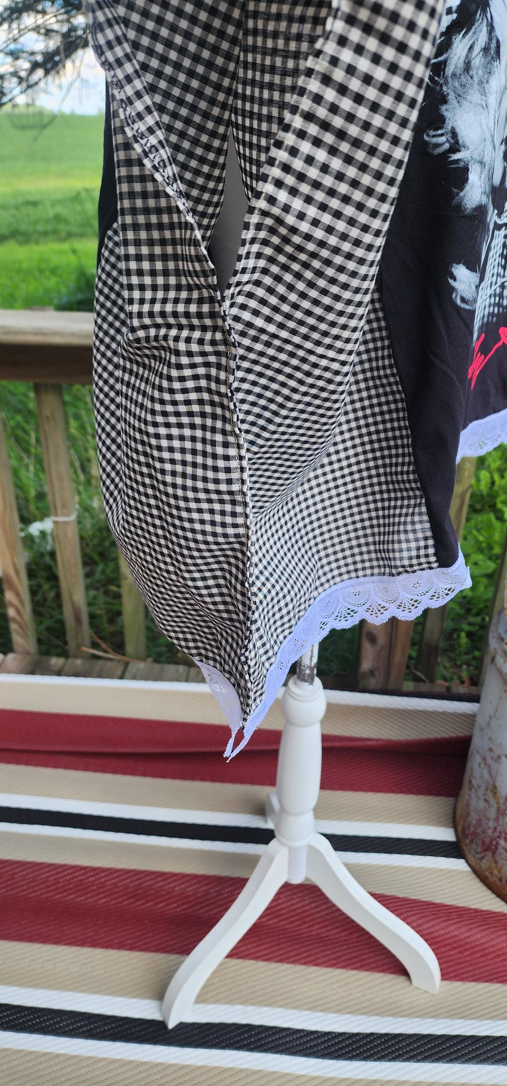 Dolly Shirt with CLOSED sleeves(see 2nd pic) XL and under