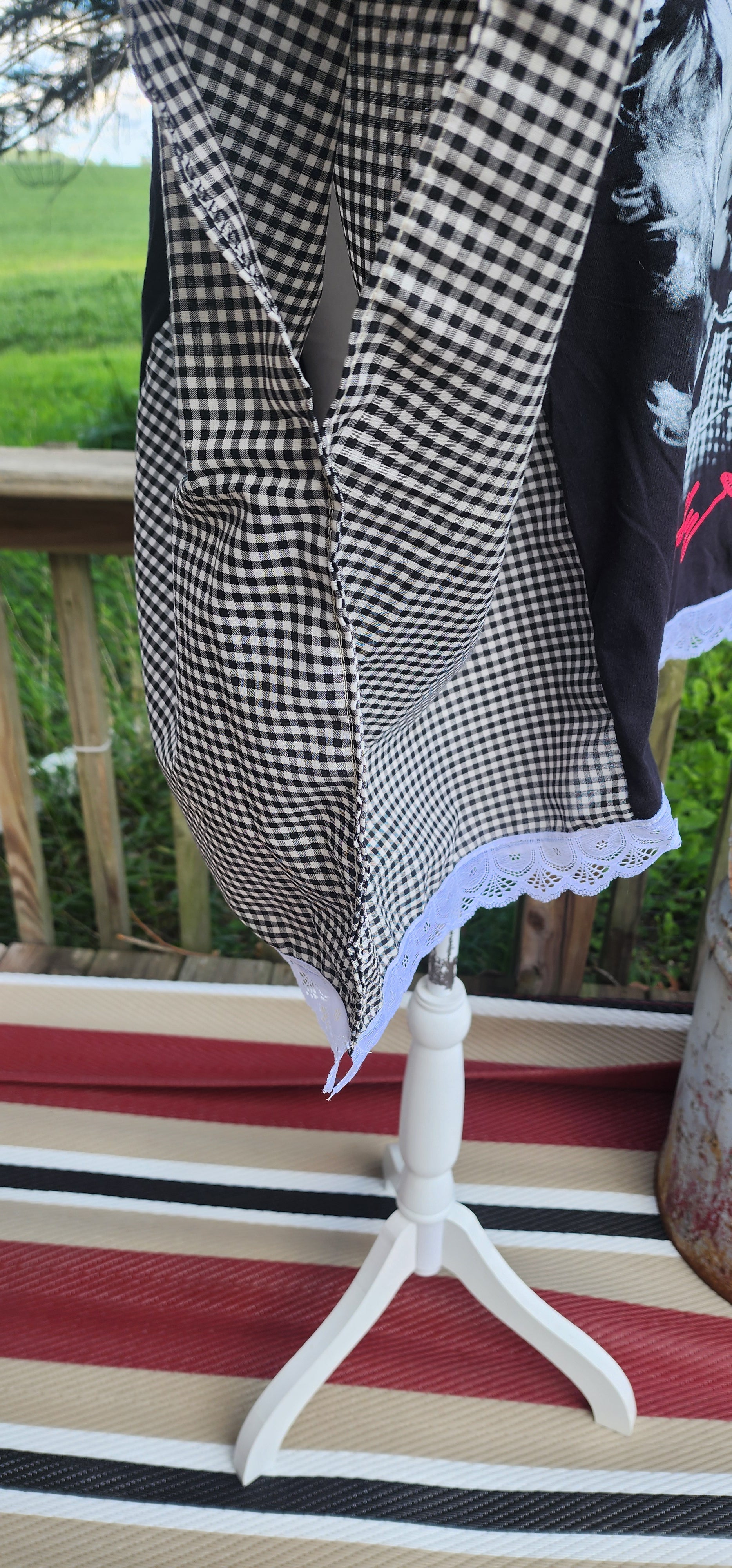 Dolly Shirt with CLOSED sleeves(see 2nd pic) XL and under