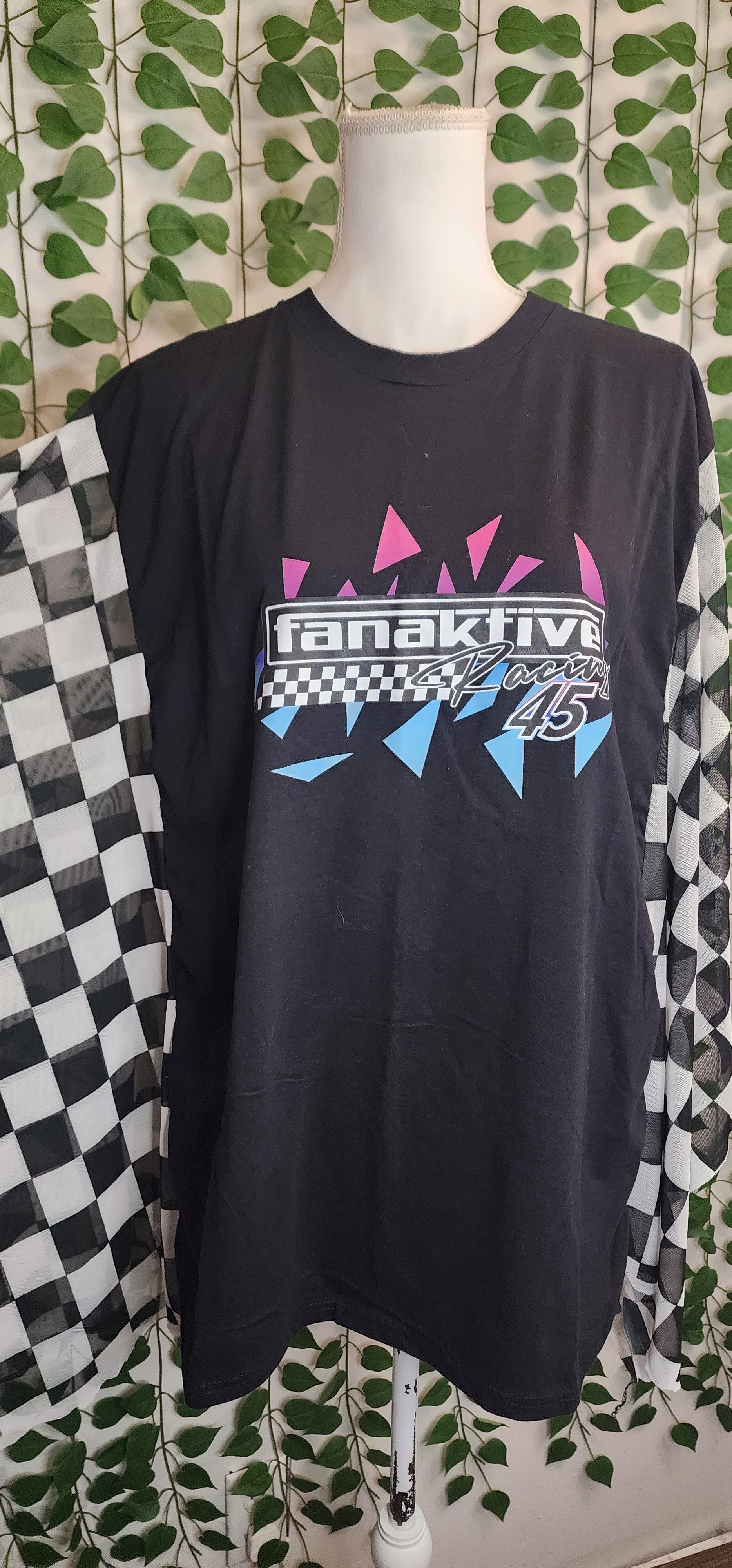 Fanaktive Racing Poncho shirt with see thru checkered sleeves
